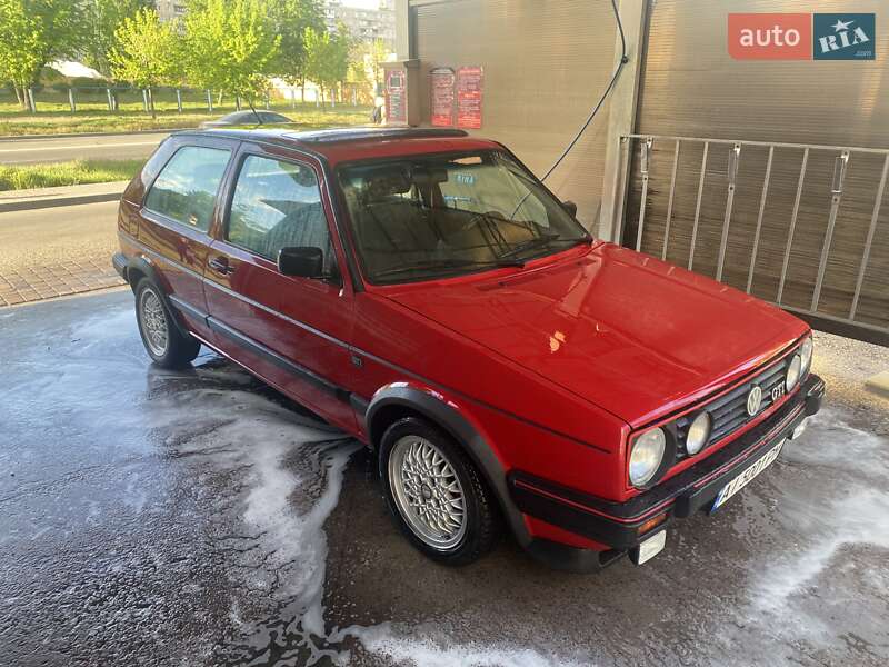 Хэтчбек Volkswagen Golf GTI 1988 в Киеве