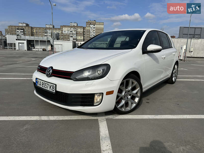 Хэтчбек Volkswagen Golf GTI 2013 в Киеве