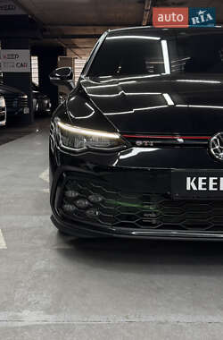 Хэтчбек Volkswagen Golf GTI 2022 в 