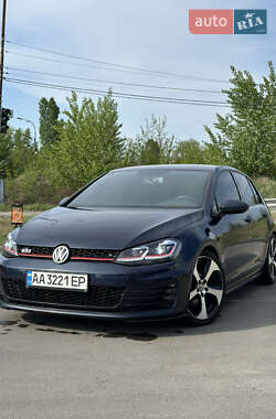 Хэтчбек Volkswagen Golf GTI 2017 в Киеве