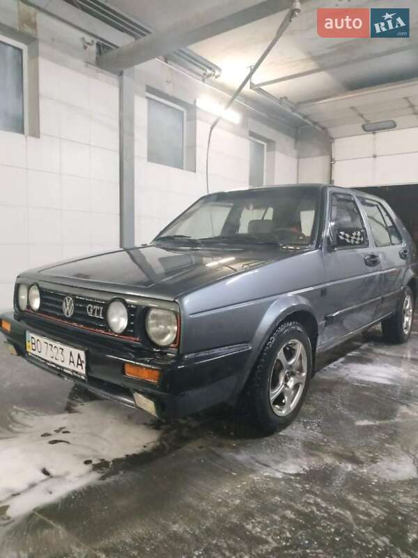 Хетчбек Volkswagen Golf GTI 1989 в 