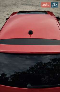 Хетчбек Volkswagen Golf GTI 2012 в 