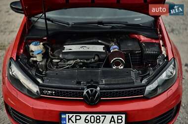 Хетчбек Volkswagen Golf GTI 2012 в 