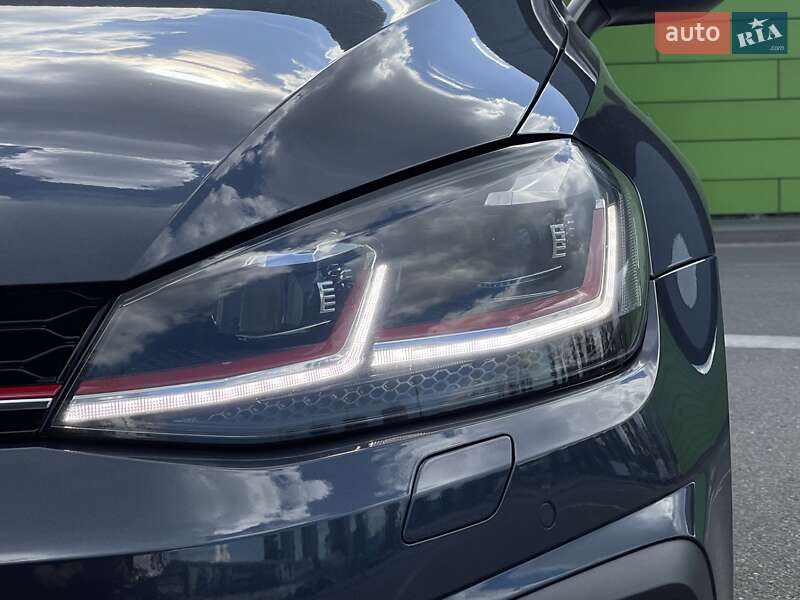 Хетчбек Volkswagen Golf GTI 2017 в Києві
