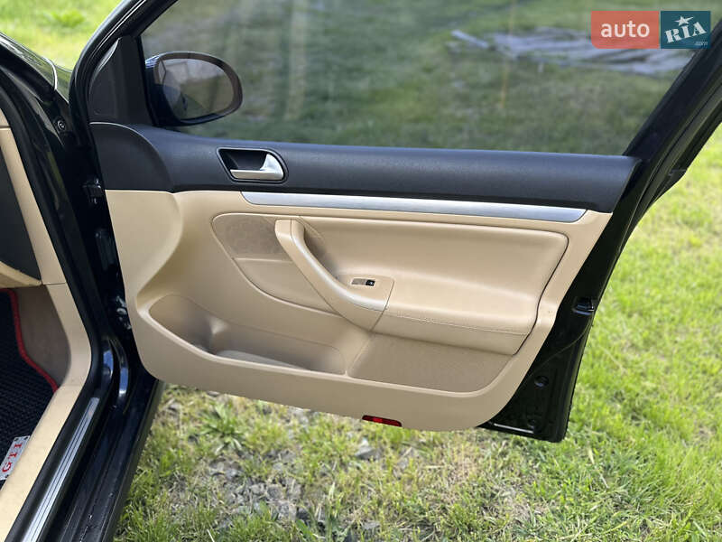 Хэтчбек Volkswagen Golf GTI 2006 в Виннице