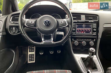 Хэтчбек Volkswagen Golf GTI 2020 в 