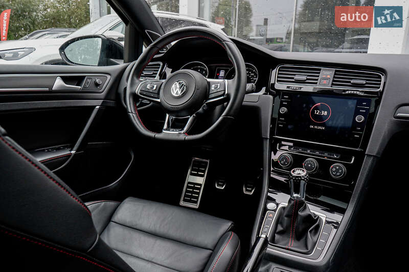 Хэтчбек Volkswagen Golf GTI 2019 в Житомире