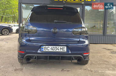 Хэтчбек Volkswagen Golf GTI 2011 в 
