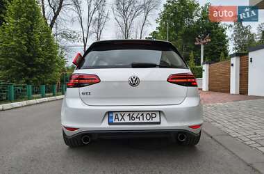 Хэтчбек Volkswagen Golf GTI 2016 в 