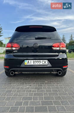 Хетчбек Volkswagen Golf GTI 2013 в 
