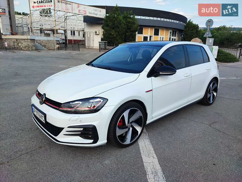 Хэтчбек Volkswagen Golf GTI 2019 в Запорожье