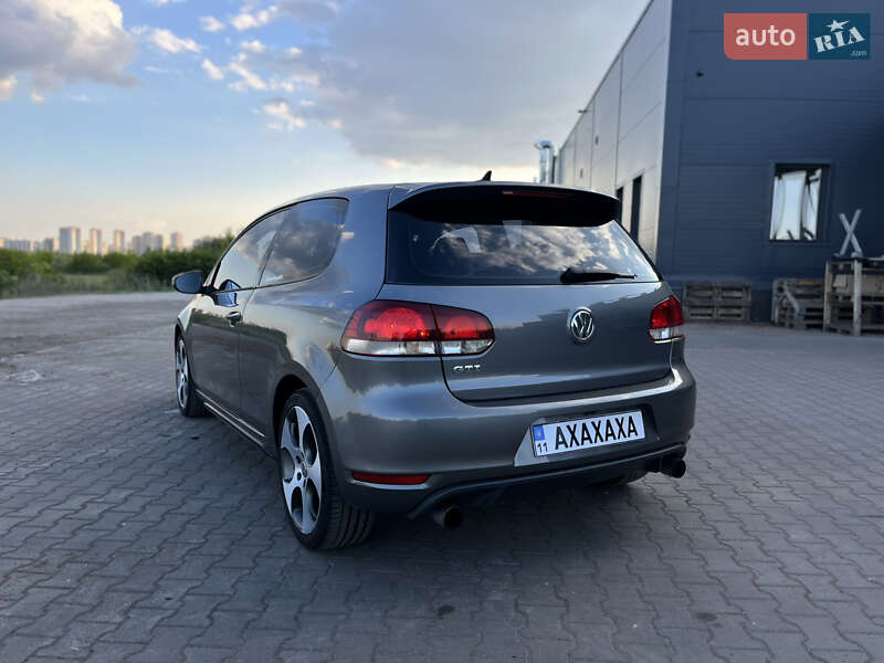 Хэтчбек Volkswagen Golf GTI 2012 в Киеве