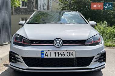 Хэтчбек Volkswagen Golf GTI 2017 в Киеве