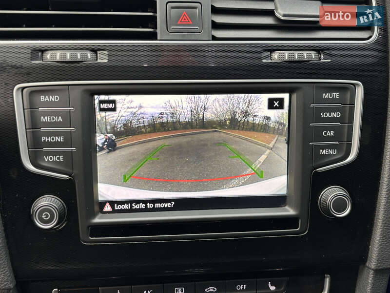 Хэтчбек Volkswagen Golf GTI 2016 в Киеве