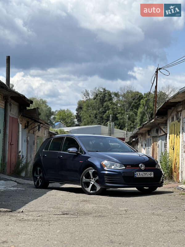 Volkswagen Golf GTI 2015