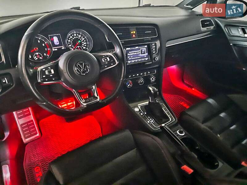 Хетчбек Volkswagen Golf GTI 2014 в Одесі фото 36 Хетчбек Volkswagen Golf GTI 2014 в Одесі