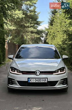 Хэтчбек Volkswagen Golf GTI 2019 в Киеве