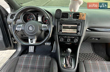 Хетчбек Volkswagen Golf GTI 2013 в 