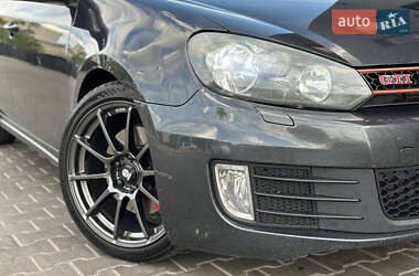 Хетчбек Volkswagen Golf GTI 2013 в 