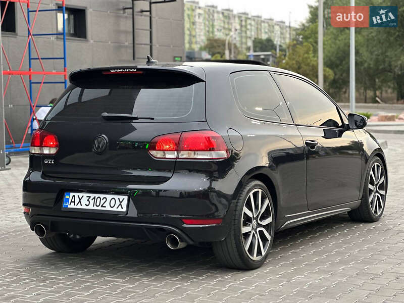 Хэтчбек Volkswagen Golf GTI 2011 в Днепре