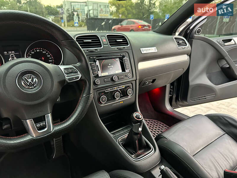 Хэтчбек Volkswagen Golf GTI 2011 в Днепре