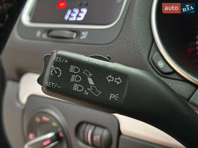 Хэтчбек Volkswagen Golf GTI 2011 в Днепре