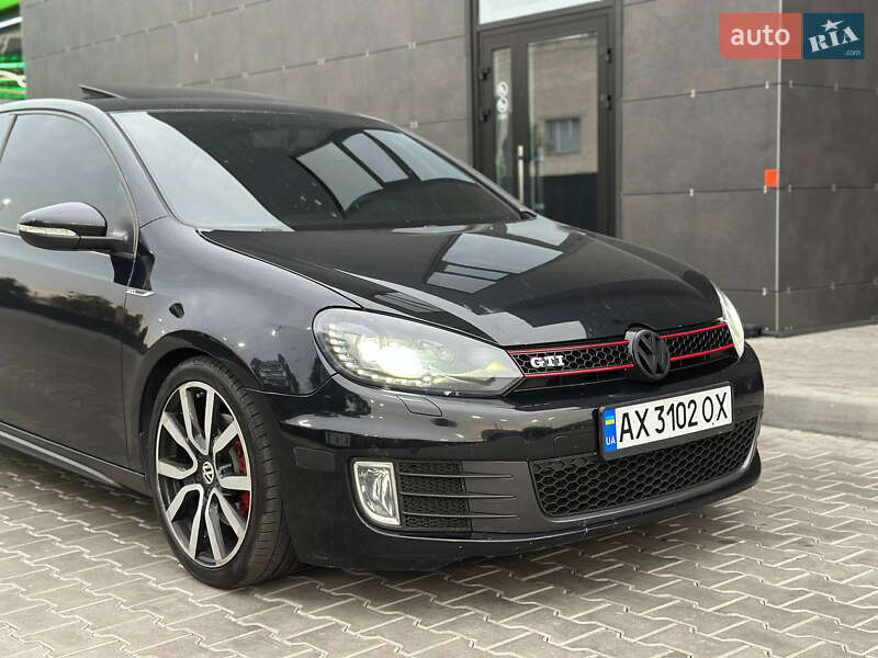 Хэтчбек Volkswagen Golf GTI 2011 в Днепре