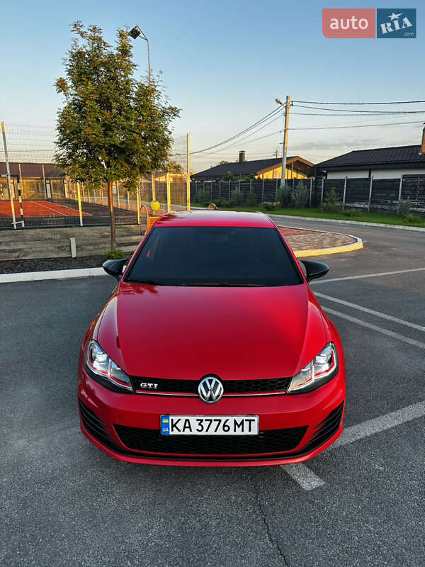 Хэтчбек Volkswagen Golf GTI 2016 в Харькове