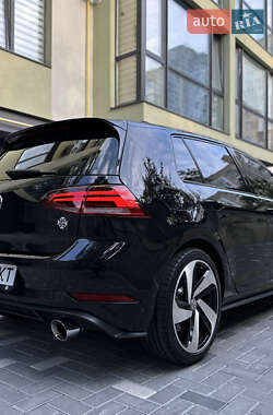 Хетчбек Volkswagen Golf GTI 2020 в Вінниці