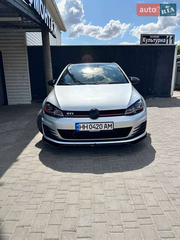 Хэтчбек Volkswagen Golf GTI 2014 в Одессе фото 4 Хэтчбек Volkswagen Golf GTI 2014 в Одессе