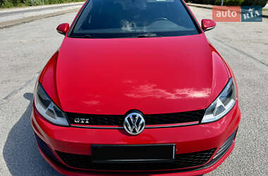 Хэтчбек Volkswagen Golf GTI 2017 в Днепре