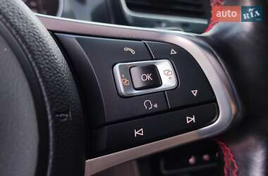 Хэтчбек Volkswagen Golf GTI 2015 в 