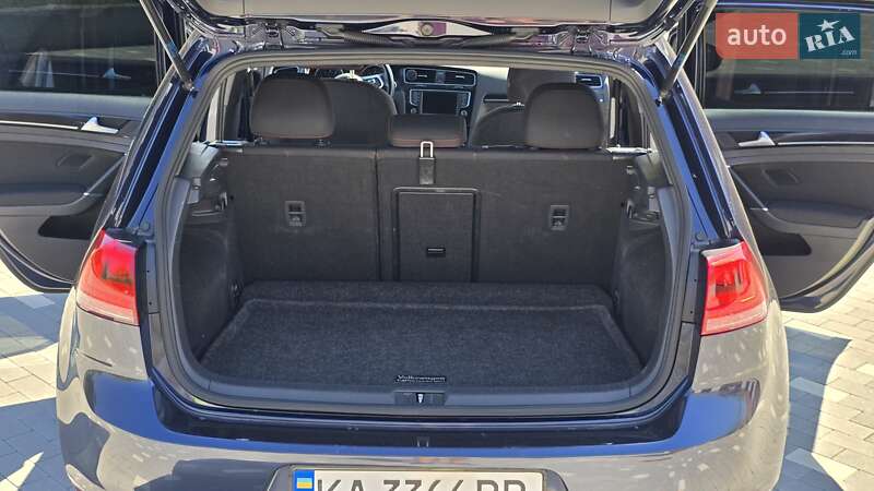 Хэтчбек Volkswagen Golf GTI 2017 в Киеве фото 23 Хэтчбек Volkswagen Golf GTI 2017 в Киеве