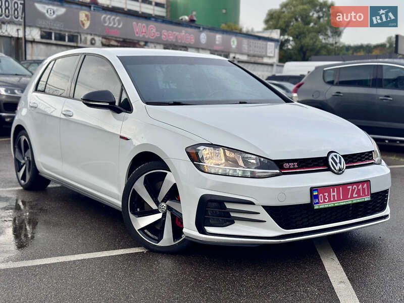 Volkswagen Golf GTI 2020