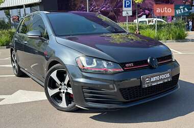 Хэтчбек Volkswagen Golf GTI 2017 в Киеве