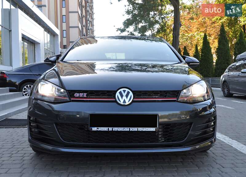 Хэтчбек Volkswagen Golf GTI 2017 в Одессе