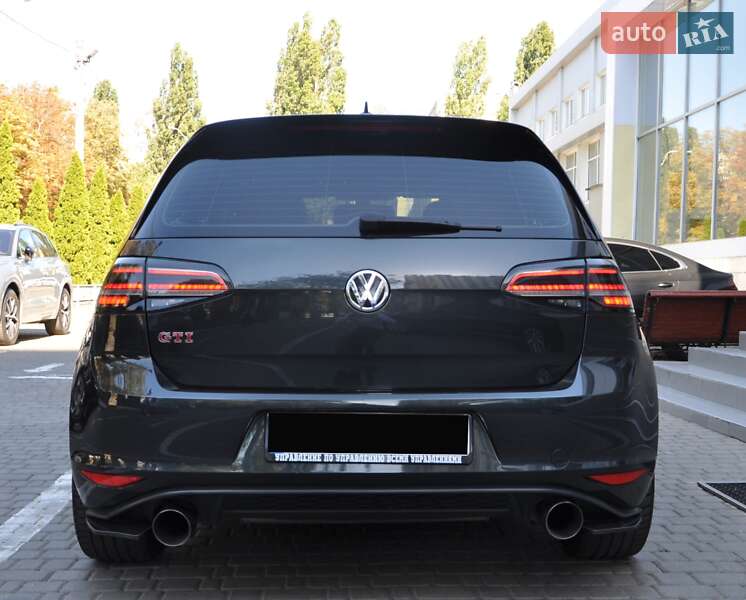 Хэтчбек Volkswagen Golf GTI 2017 в Одессе