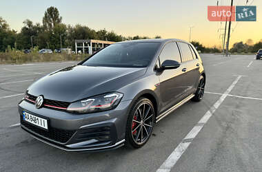 Хэтчбек Volkswagen Golf GTI 2019 в Ирпене