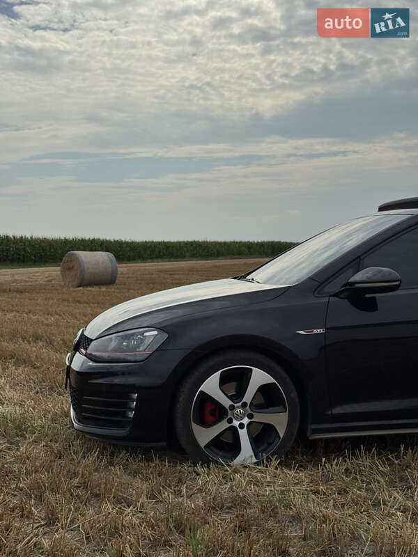 Хэтчбек Volkswagen Golf GTI 2014 в Шепетовке