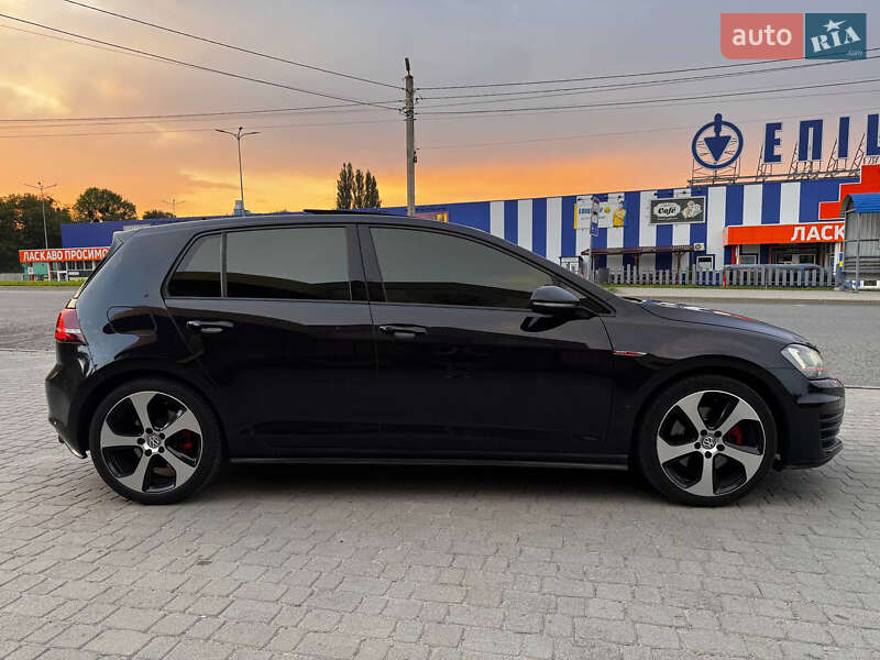 Хэтчбек Volkswagen Golf GTI 2014 в Шепетовке