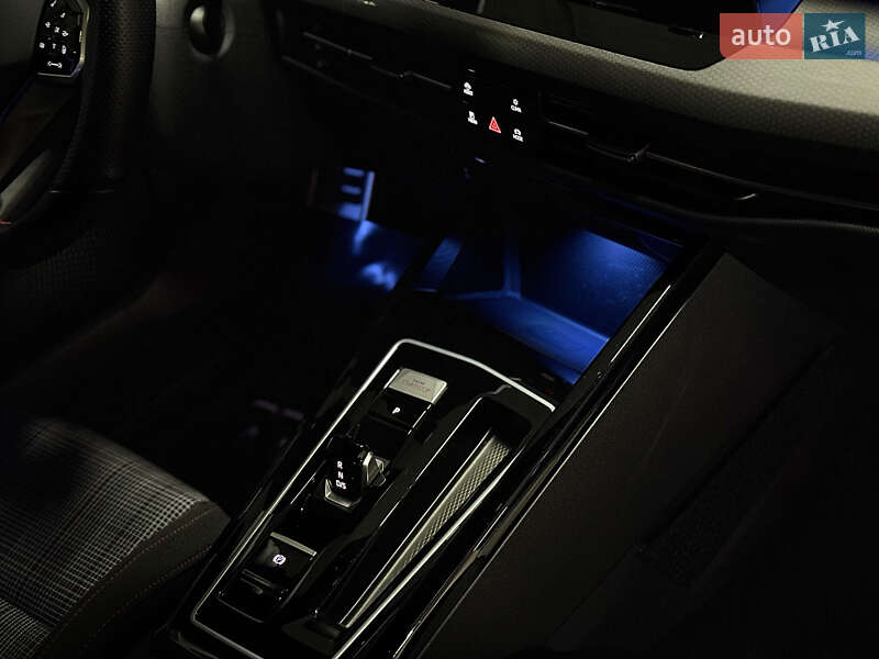 Хэтчбек Volkswagen Golf GTI 2023 в Одессе