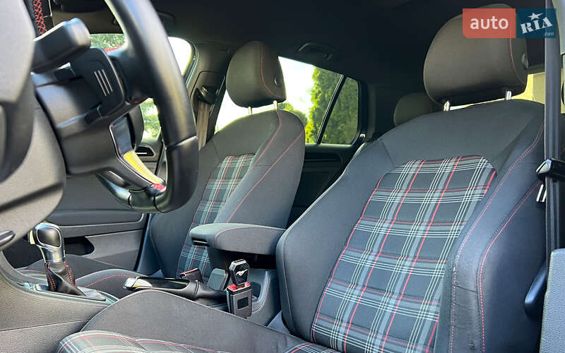 Хэтчбек Volkswagen Golf GTI 2017 в Львове фото 11 Хэтчбек Volkswagen Golf GTI 2017 в Львове