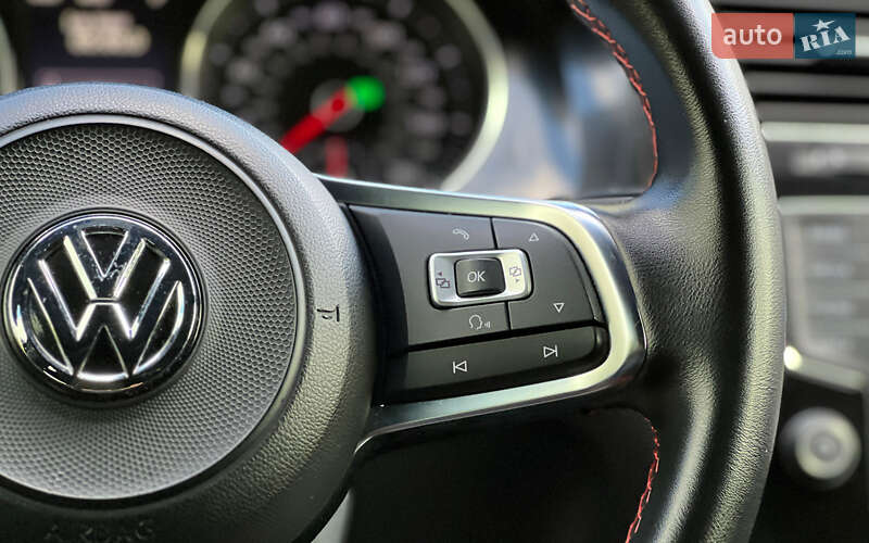 Хэтчбек Volkswagen Golf GTI 2017 в Львове фото 15 Хэтчбек Volkswagen Golf GTI 2017 в Львове