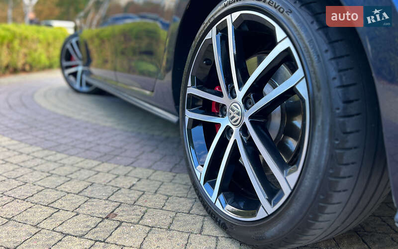 Хэтчбек Volkswagen Golf GTI 2017 в Львове фото 27 Хэтчбек Volkswagen Golf GTI 2017 в Львове