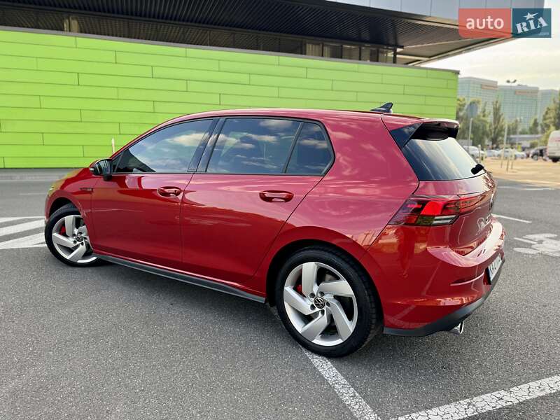 Хэтчбек Volkswagen Golf GTI 2021 в Киеве