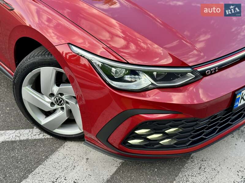 Хэтчбек Volkswagen Golf GTI 2021 в Киеве