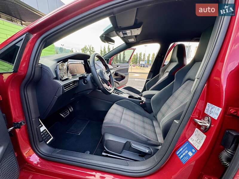 Хэтчбек Volkswagen Golf GTI 2021 в Киеве