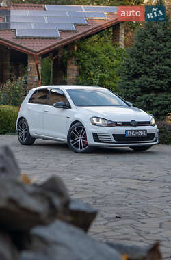 Хэтчбек Volkswagen Golf GTI 2016 в Ивано-Франковске