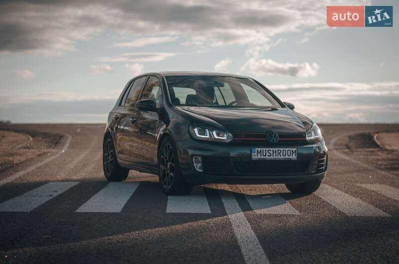 Хетчбек Volkswagen Golf GTI 2012 в Черкасах фото 3 Хетчбек Volkswagen Golf GTI 2012 в Черкасах