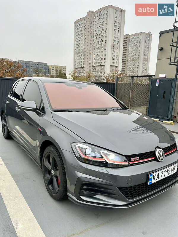 Хетчбек Volkswagen Golf GTI 2019 в Києві